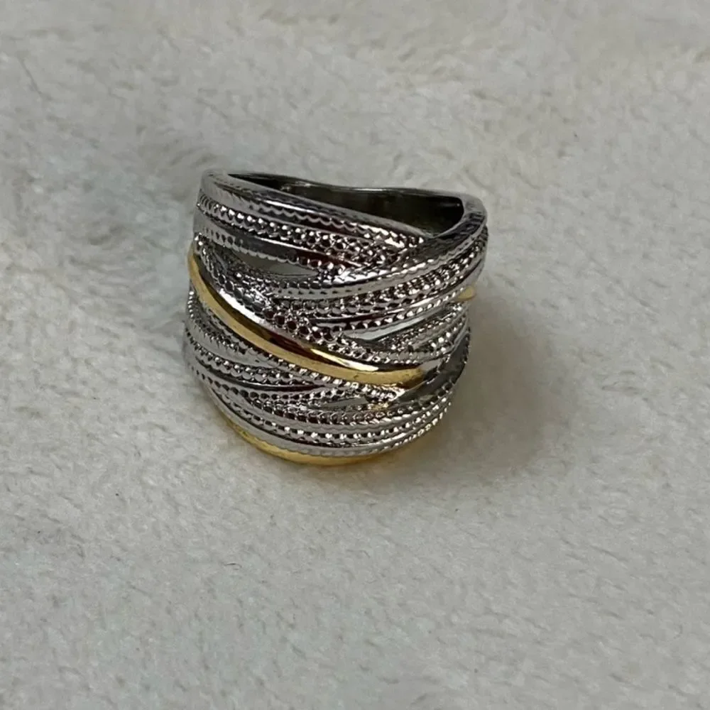 The Designer 2 Tone 925 Silver Statement Ring size 6